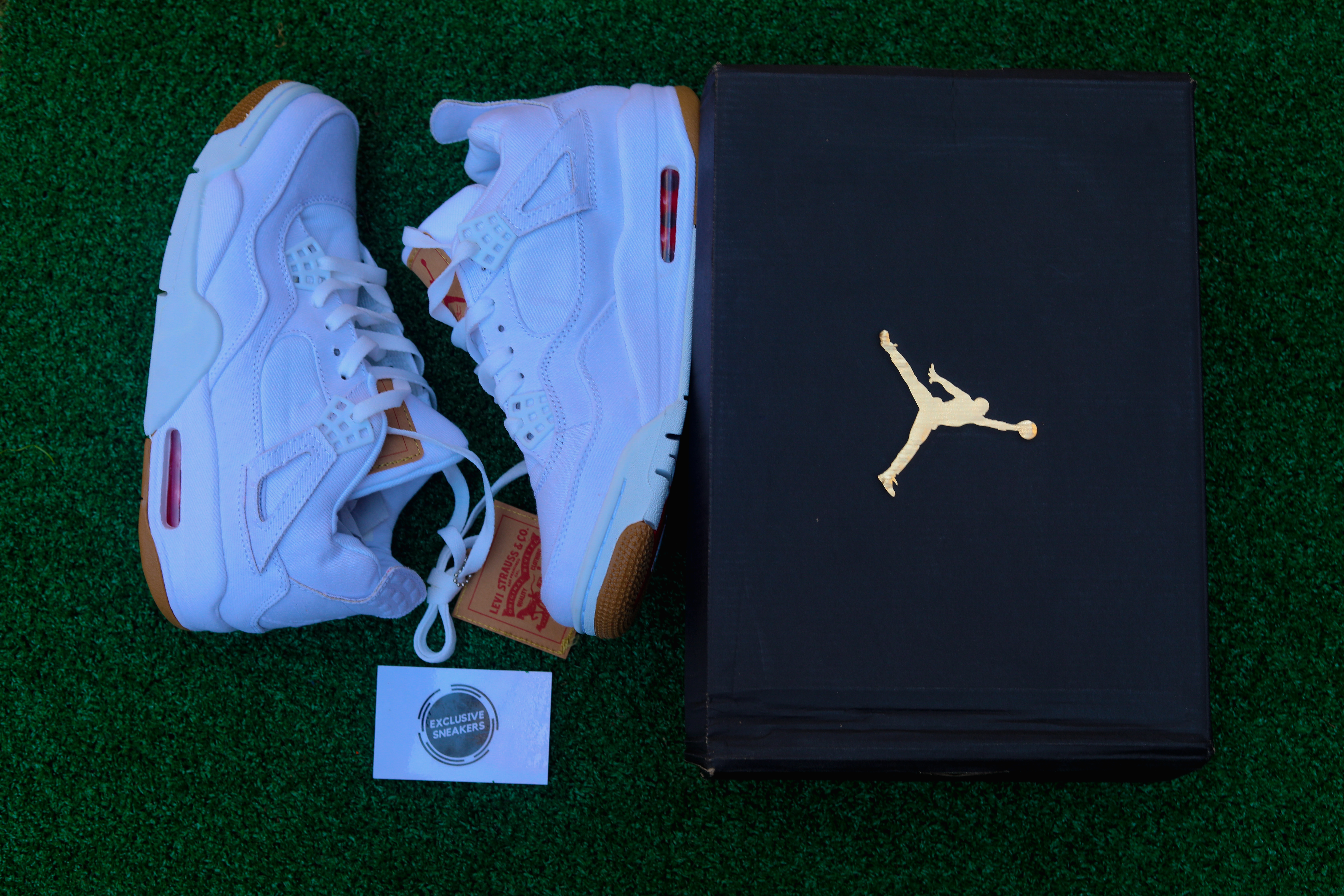 Nike Air Jordan 4 Retro Levis NRG 'Levi's - Exclusive Sneakers SA