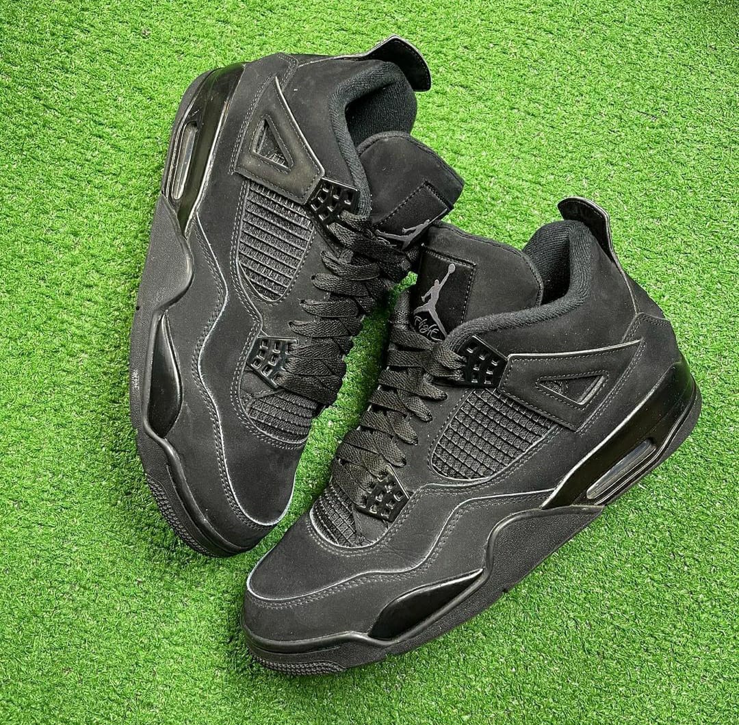 Nike Air Jordan 4 'Black Cat' Exclusive Sneakers SA